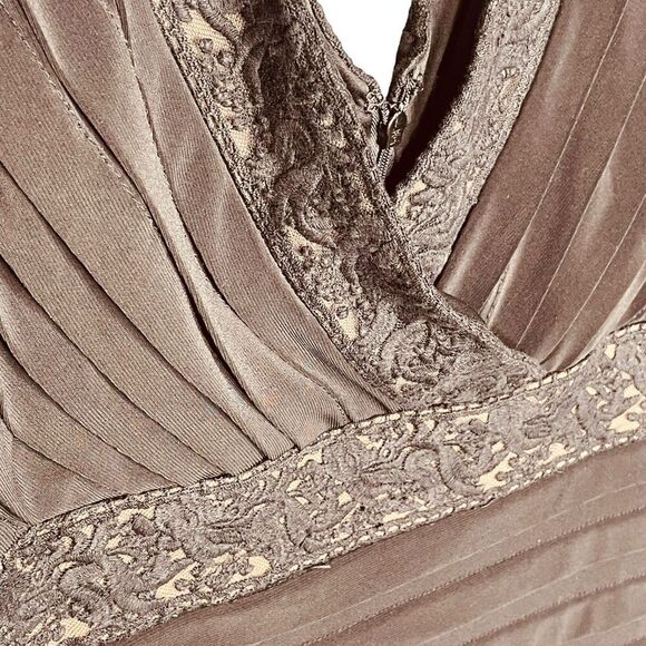 Adrianna Papell Tiered Lace Sheath Dress Black Nude Formal Cocktail | Size 10 - Picture 6 of 10